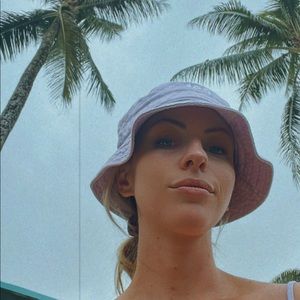 NotPot Lilac bucket hat - adorable color and trendy logo.